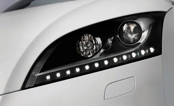 Audi TT/TTS/TTRS MK2 European OEM LED Bi-Xenon Headlight